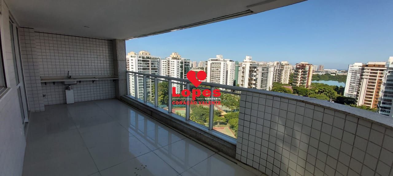 Cobertura à venda com 4 quartos, 305m² - Foto 1