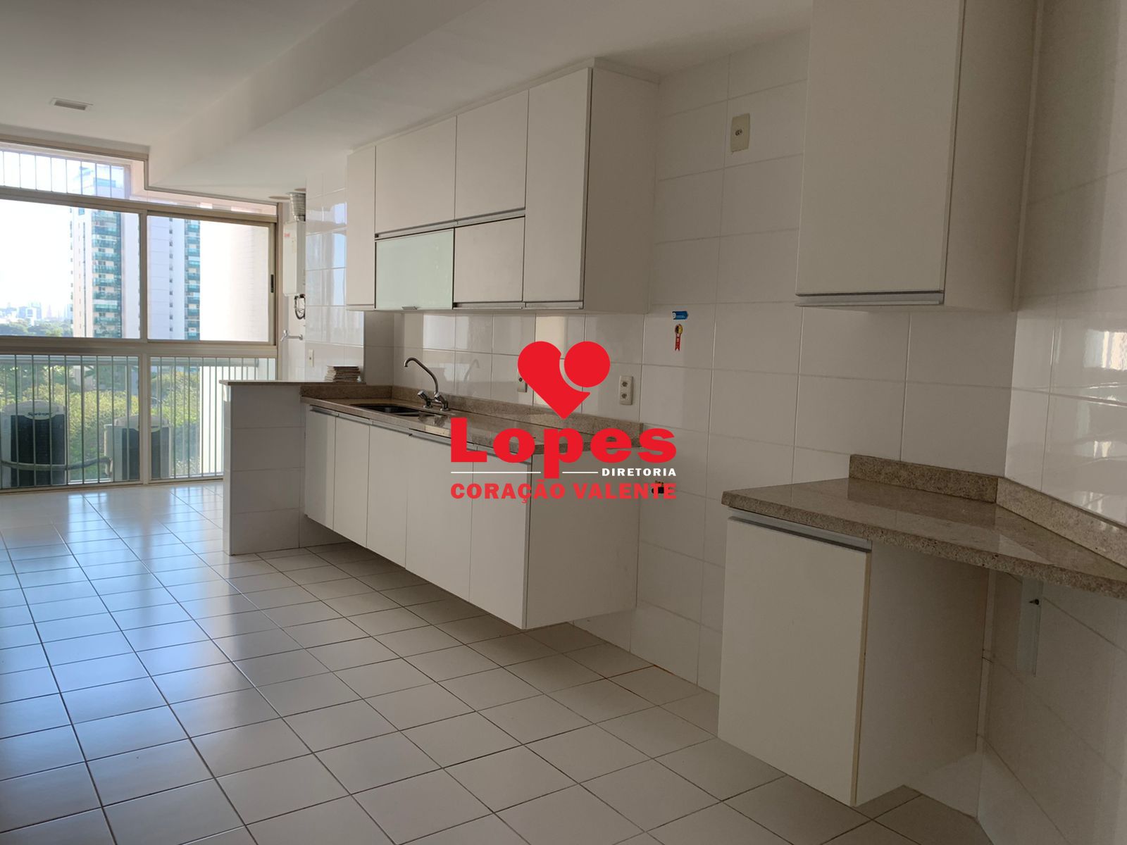 Apartamento à venda com 4 quartos, 287m² - Foto 13