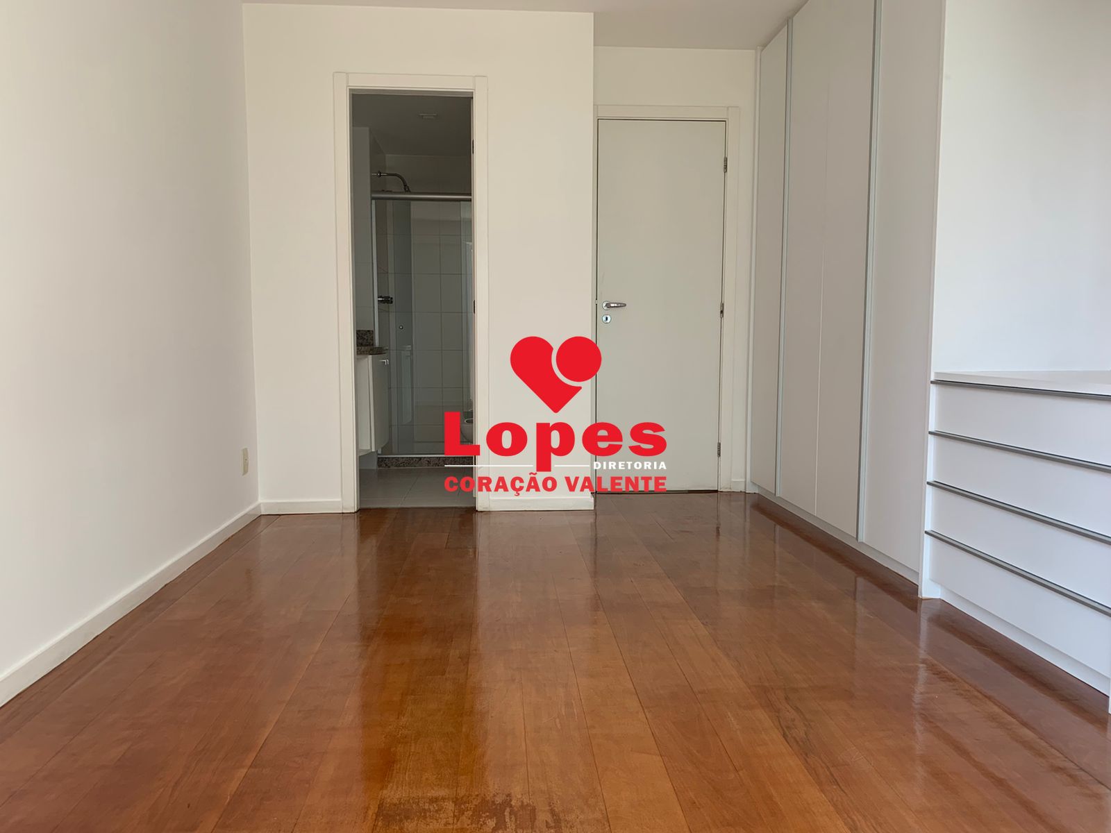 Apartamento à venda com 4 quartos, 162m² - Foto 17