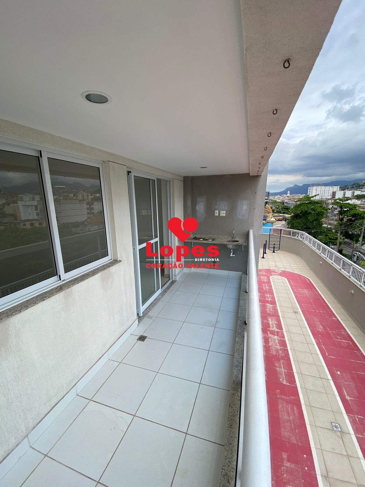 Apartamento à venda com 3 quartos, 69m² - Foto 1