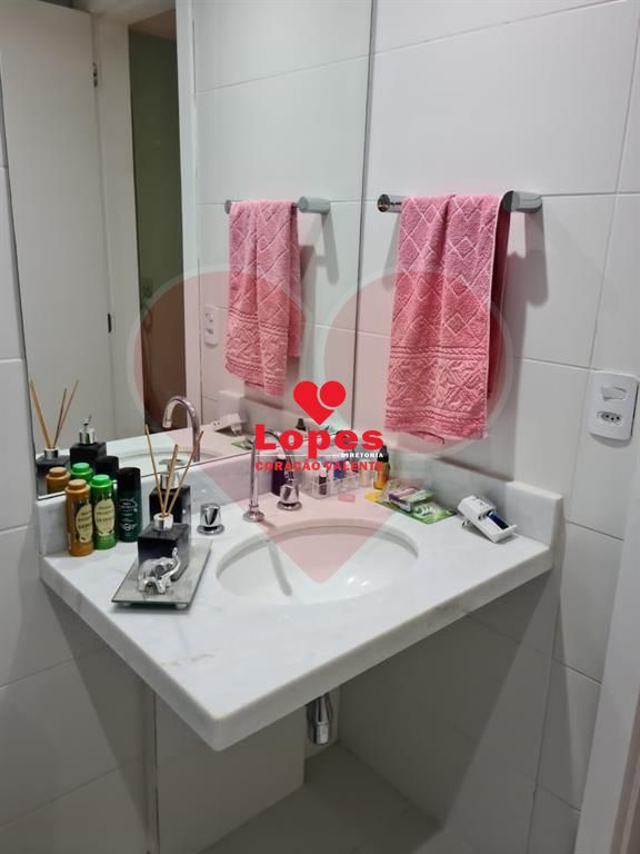 Apartamento à venda com 2 quartos, 67m² - Foto 15