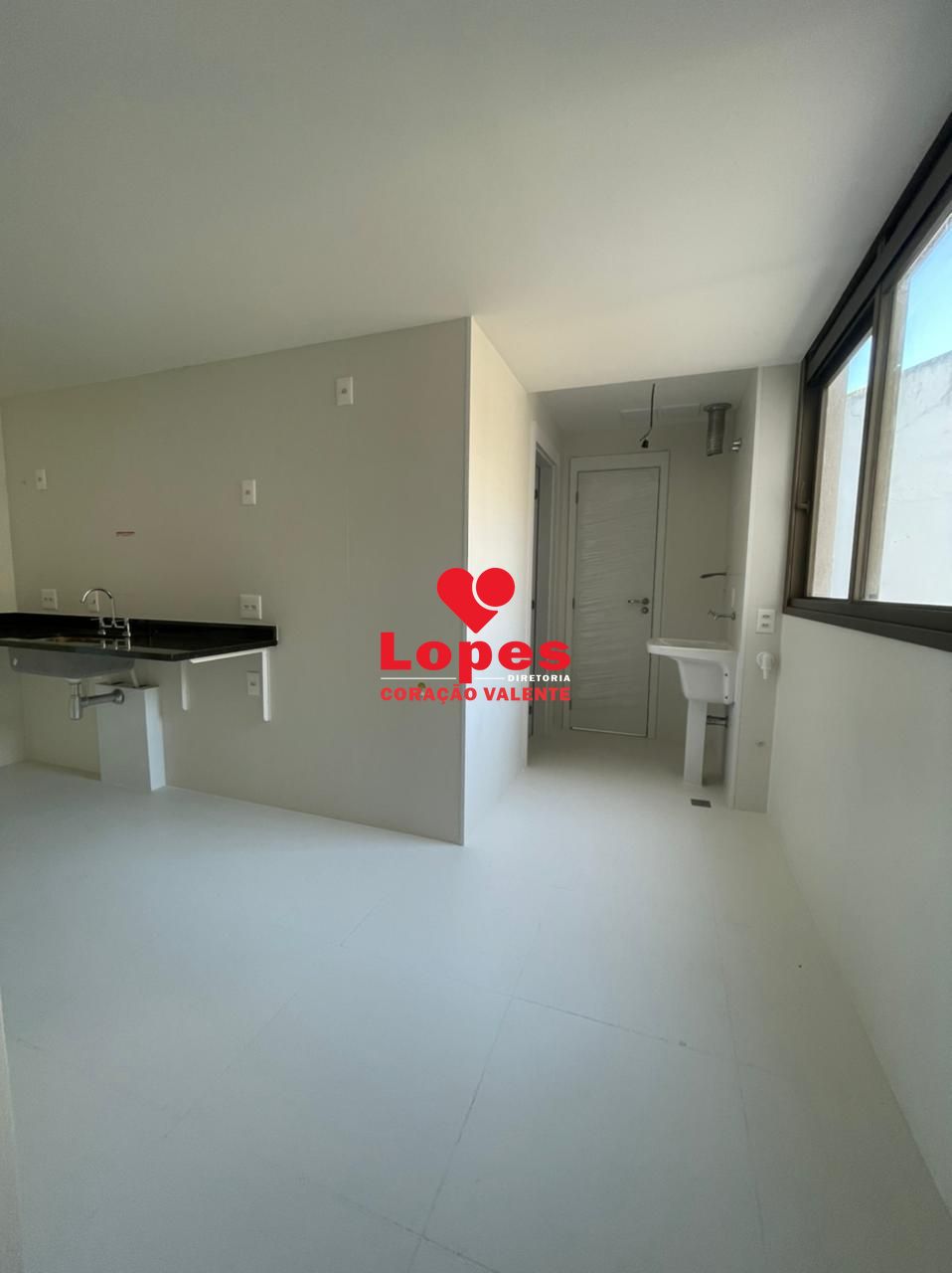 Apartamento à venda com 4 quartos, 160m² - Foto 3