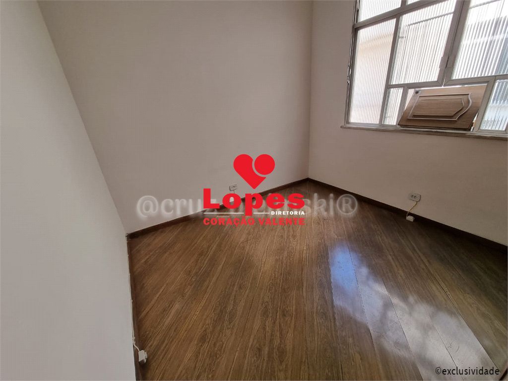 Apartamento à venda com 3 quartos, 82m² - Foto 11