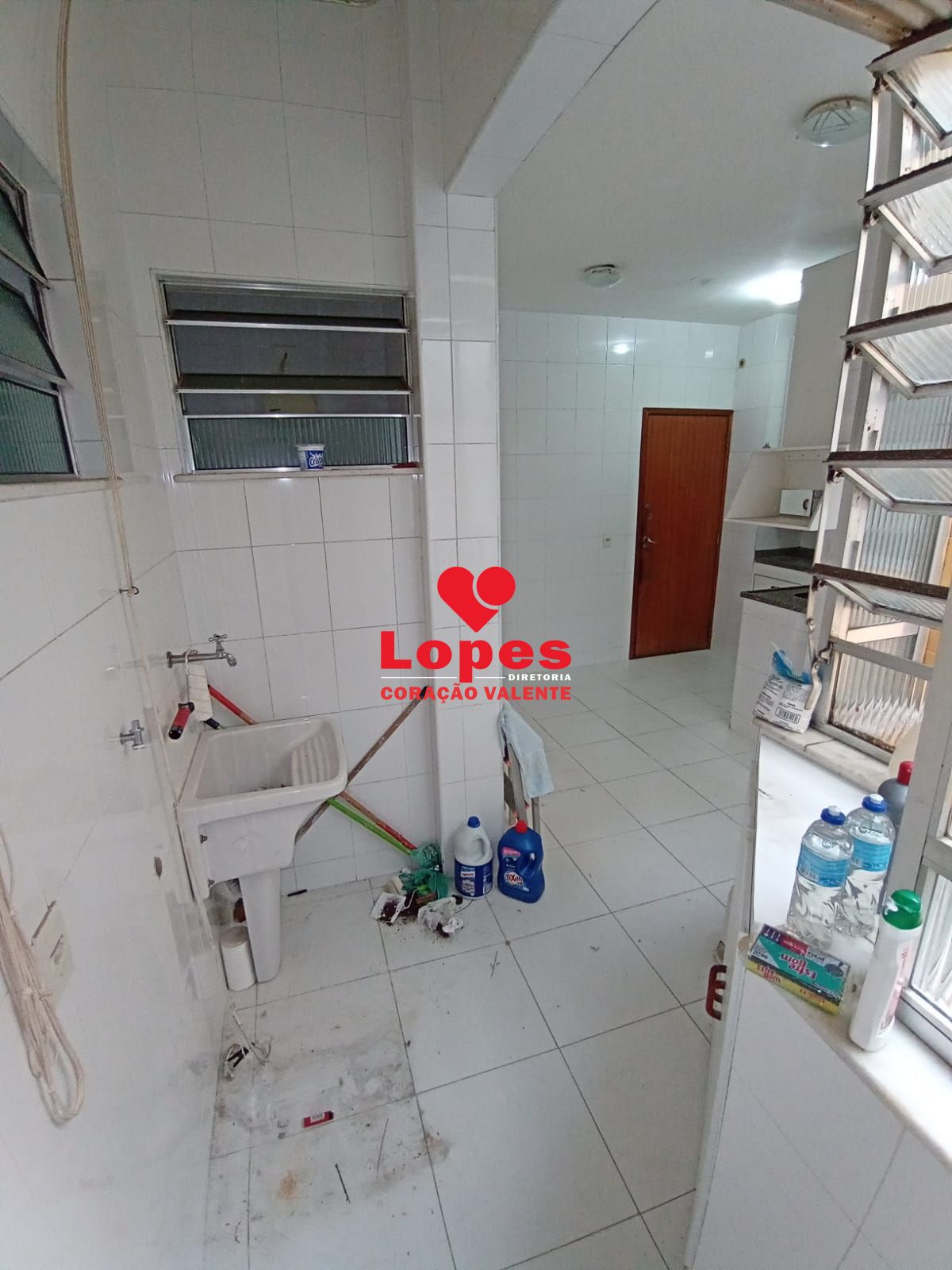 Apartamento à venda com 3 quartos, 92m² - Foto 9