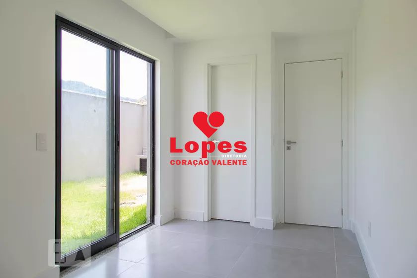 Casa de Condomínio à venda com 4 quartos, 165m² - Foto 17