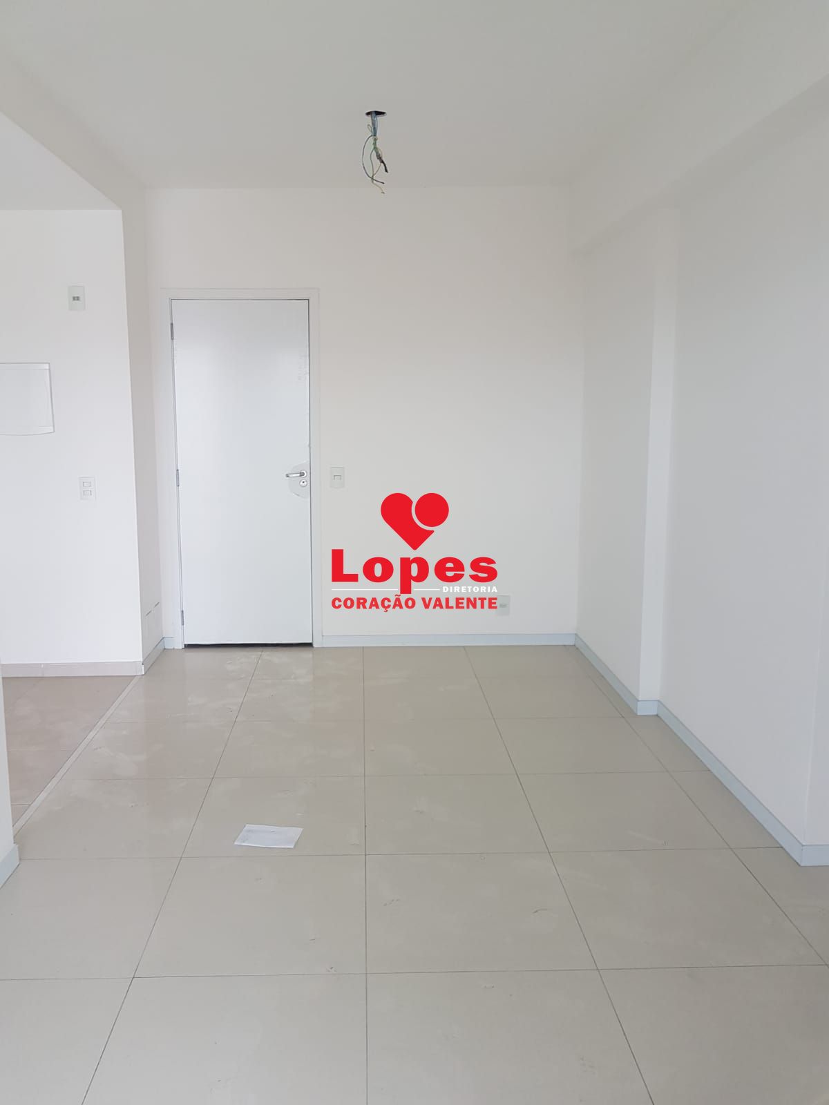 Apartamento à venda com 2 quartos, 58m² - Foto 2