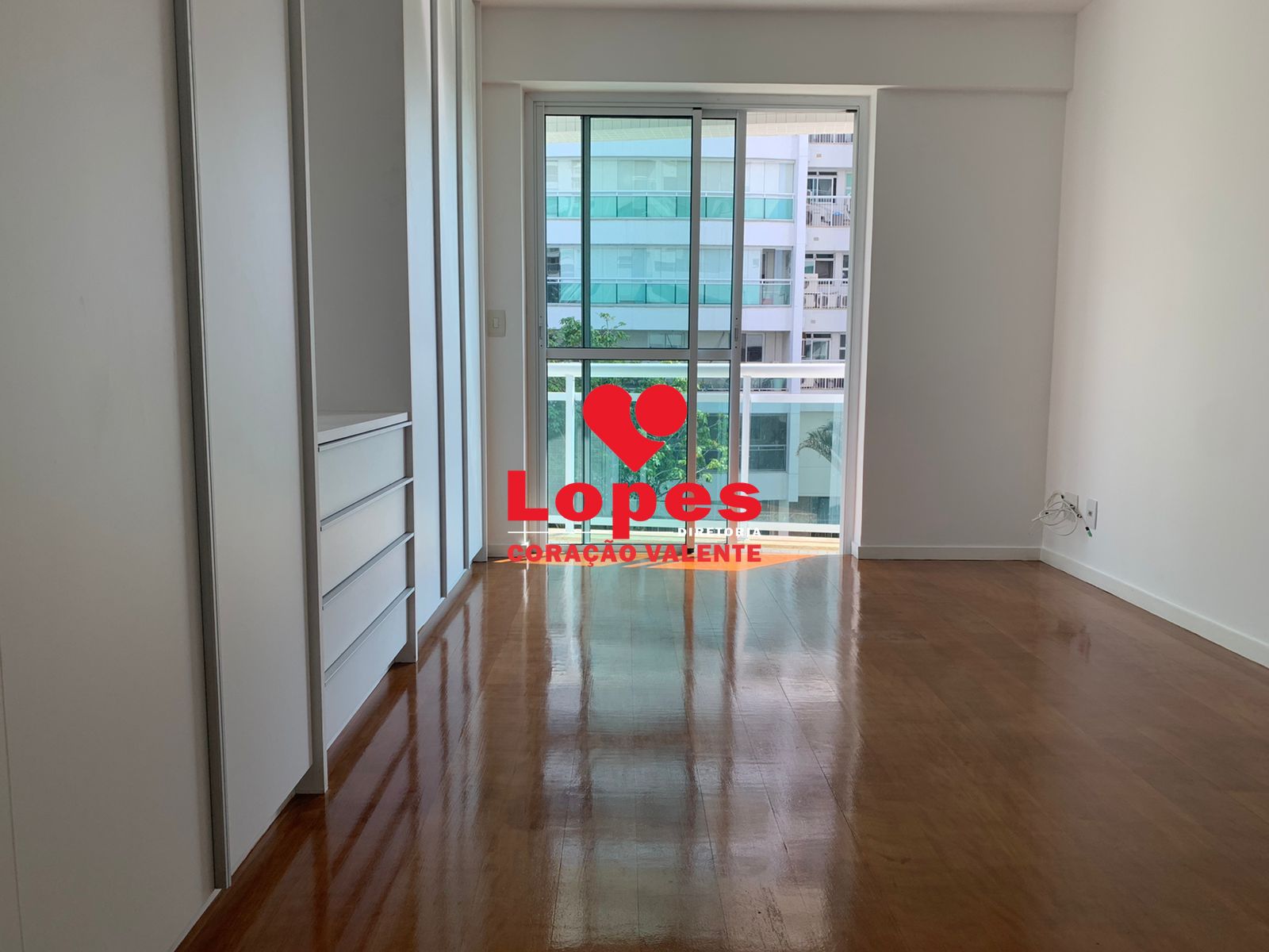 Apartamento à venda com 4 quartos, 162m² - Foto 14