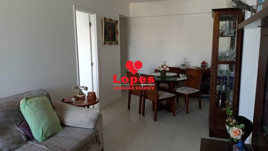 Apartamento à venda com 3 quartos, 92m² - Foto 2