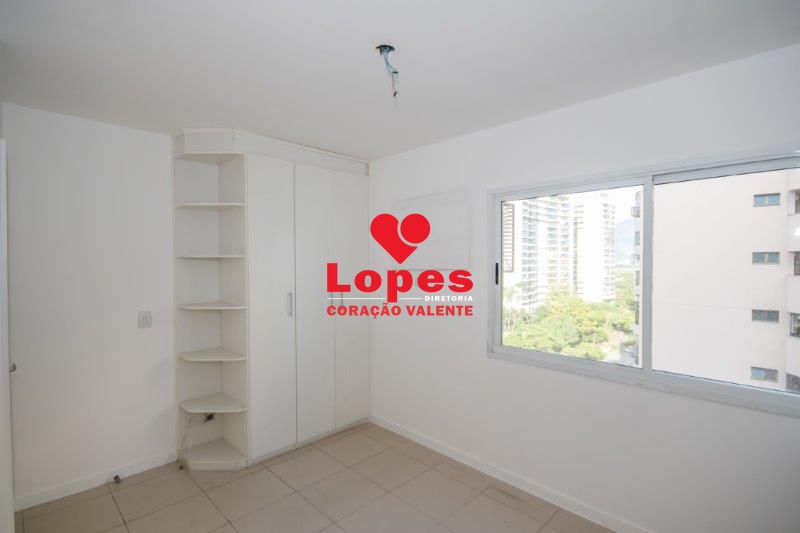 Apartamento à venda com 3 quartos, 102m² - Foto 18