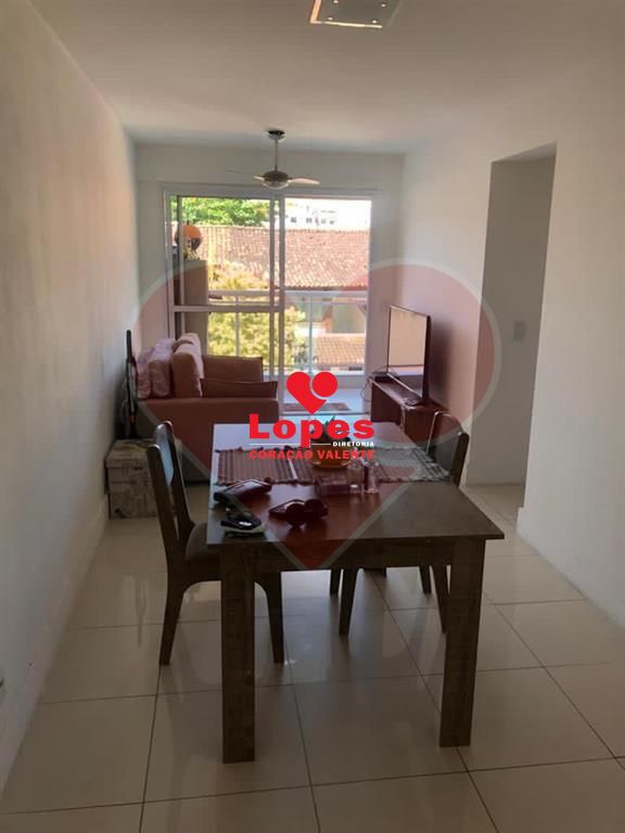 Apartamento à venda com 3 quartos, 76m² - Foto 2