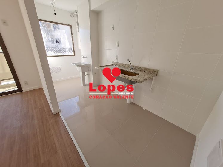 Apartamento à venda com 2 quartos, 66m² - Foto 12