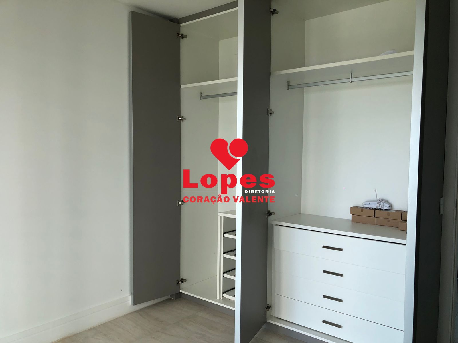 Apartamento à venda com 4 quartos, 266m² - Foto 15