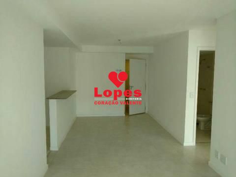 Apartamento à venda com 2 quartos, 68m² - Foto 3