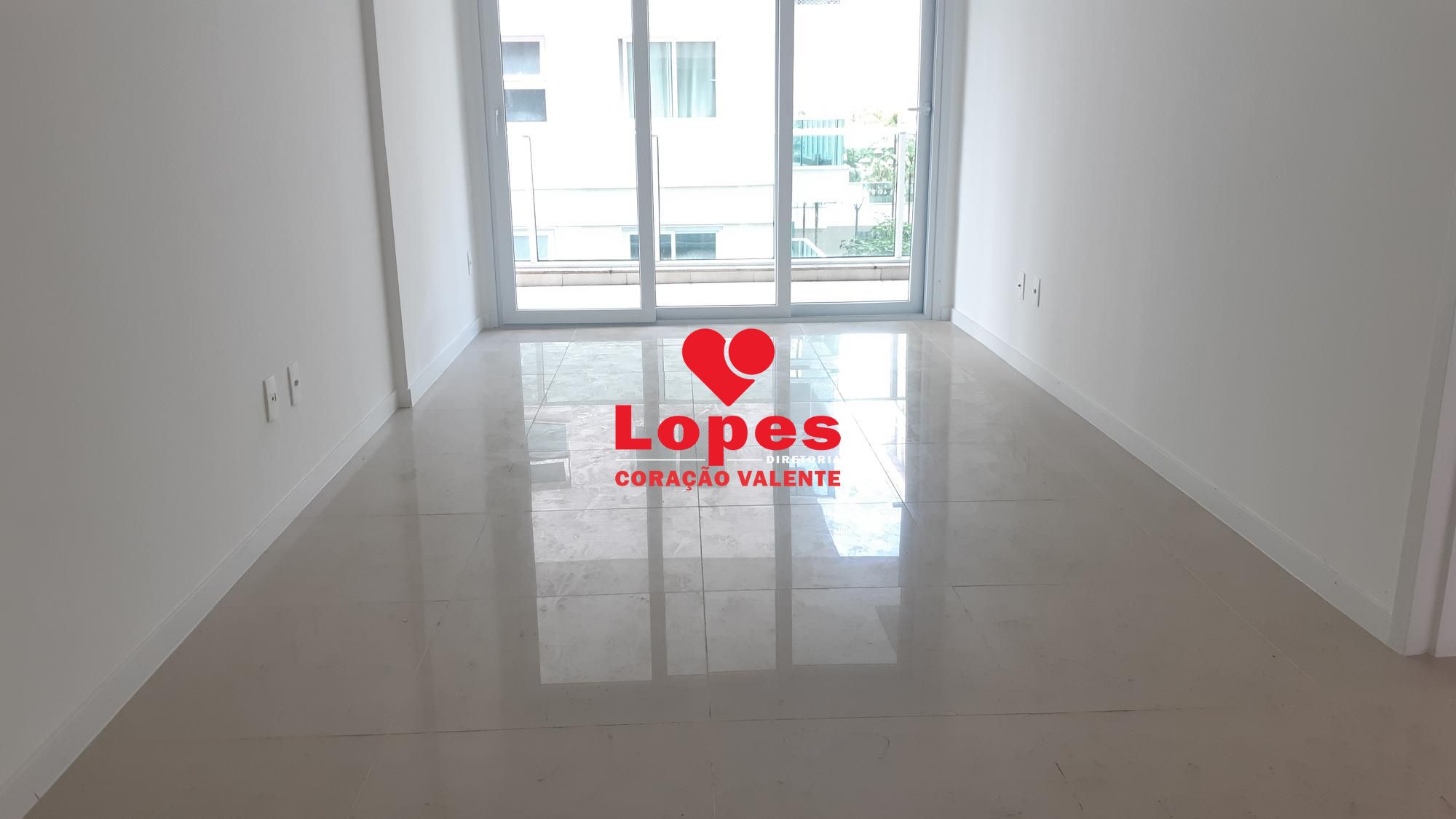 Apartamento à venda com 2 quartos, 82m² - Foto 2