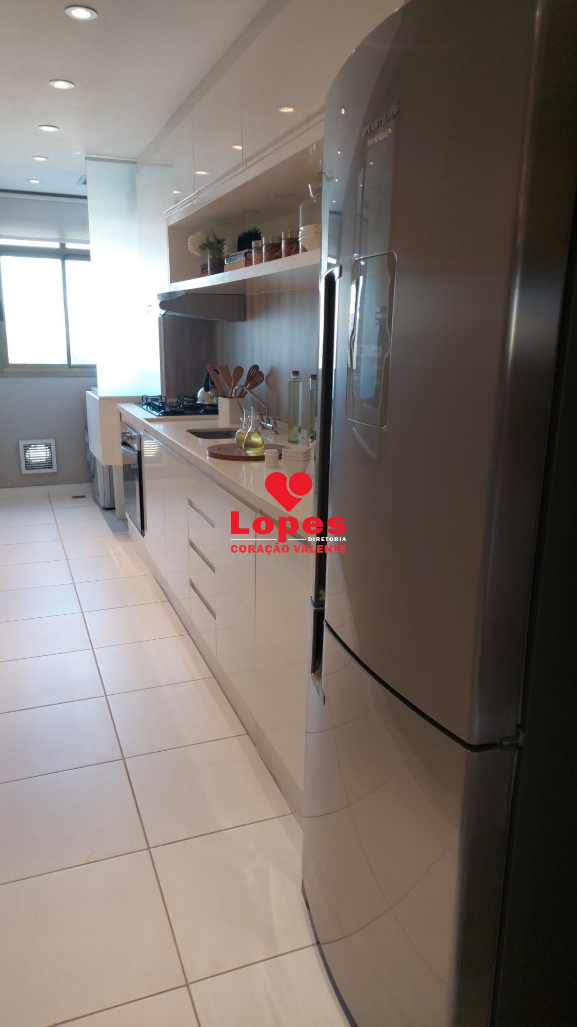 Apartamento à venda com 2 quartos, 64m² - Foto 6