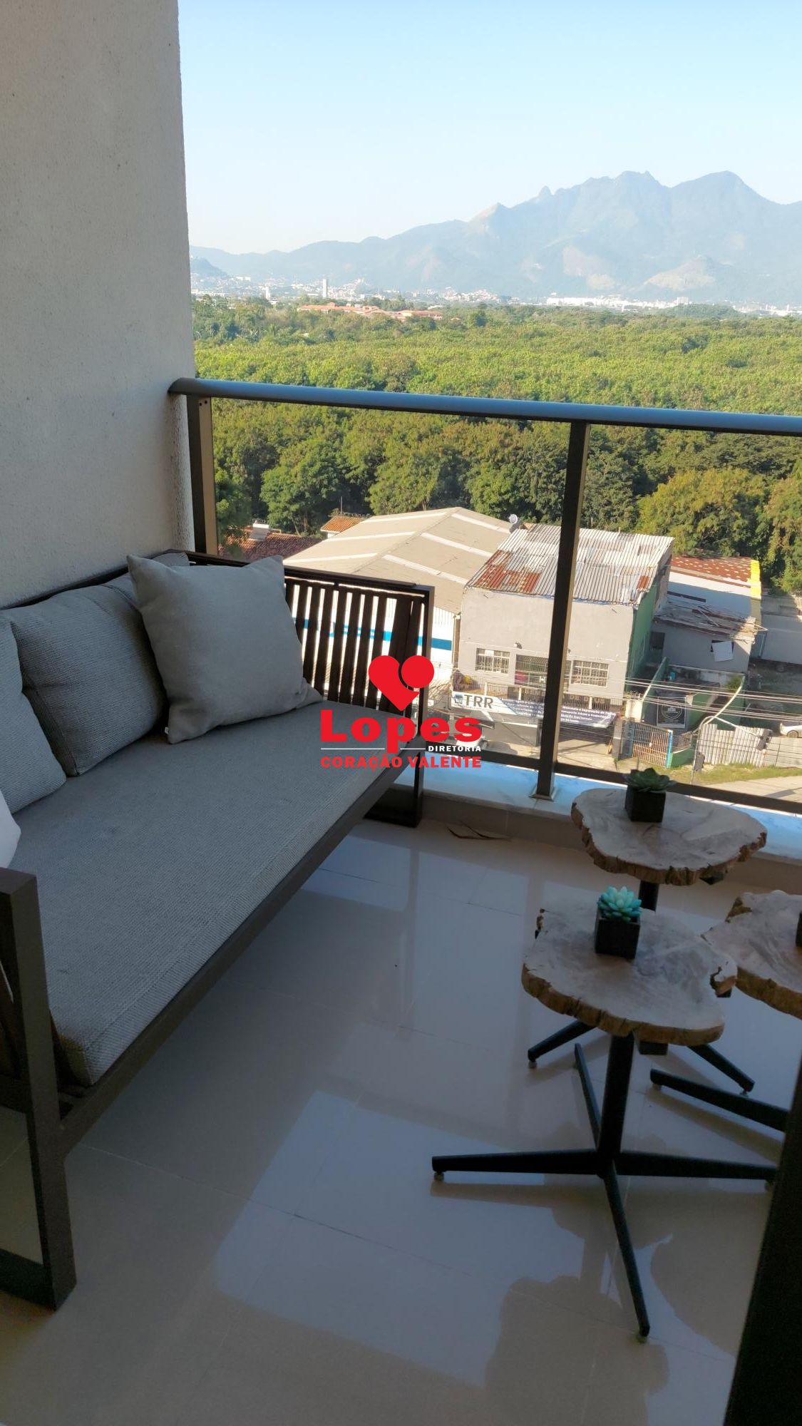 Apartamento à venda com 3 quartos, 77m² - Foto 1