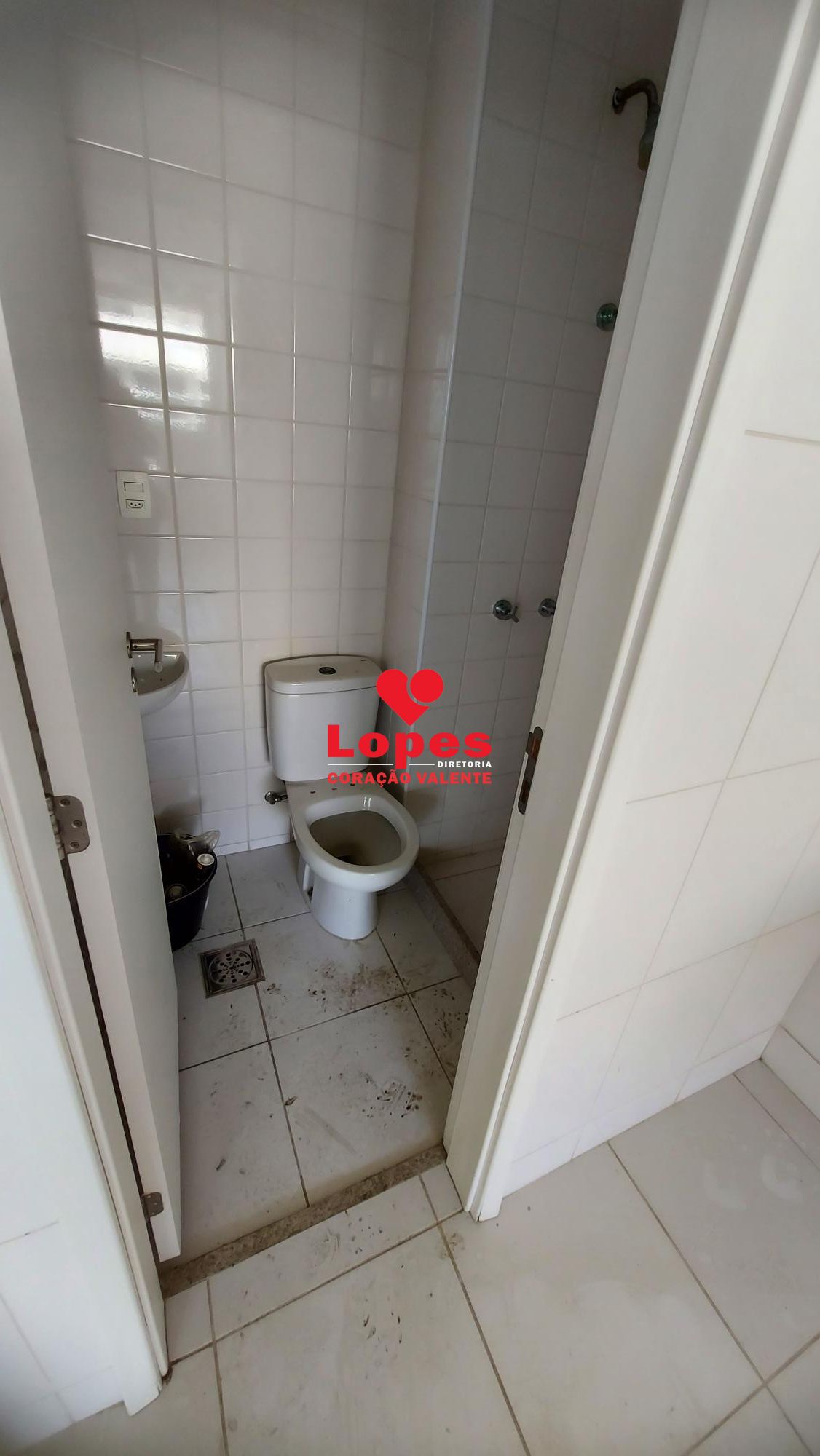 Cobertura à venda com 3 quartos, 250m² - Foto 15