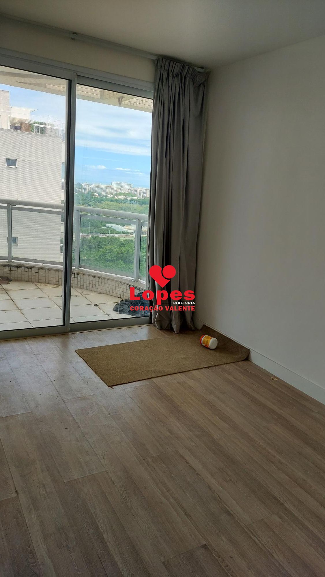 Cobertura à venda com 3 quartos, 250m² - Foto 1