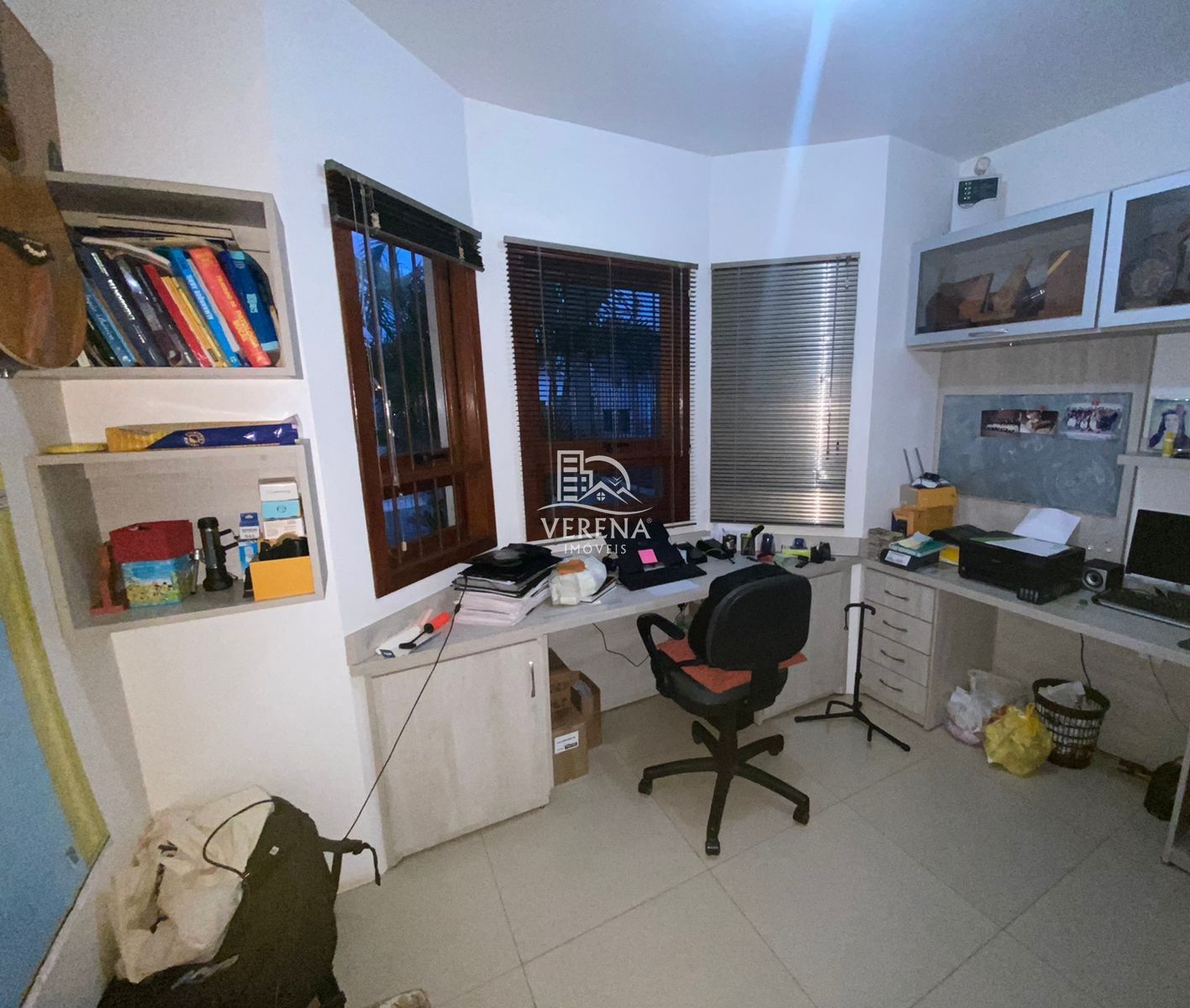 Casa à venda com 3 quartos, 188m² - Foto 7