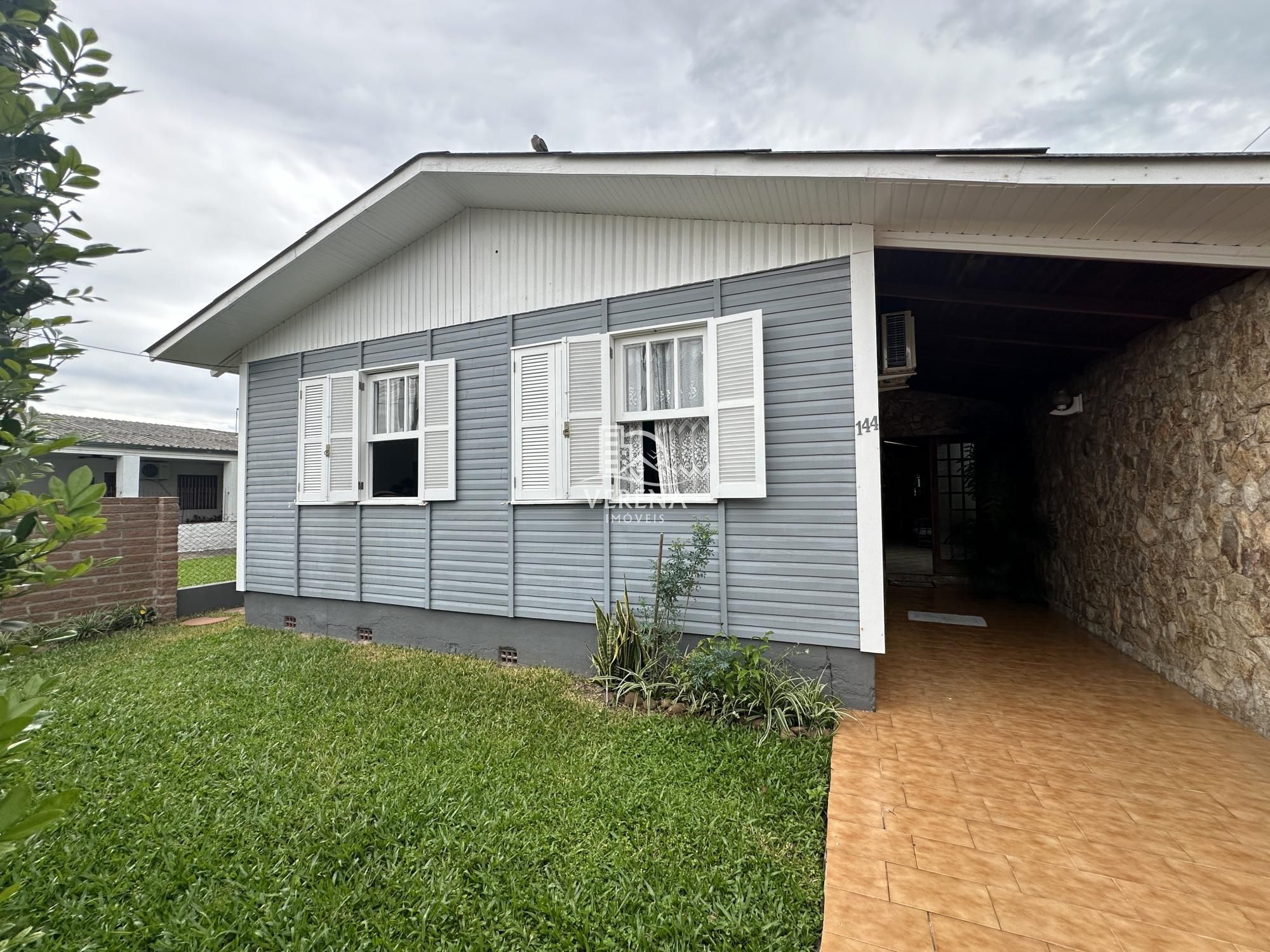 Casa, 4 quartos, 178 m² - Foto 1