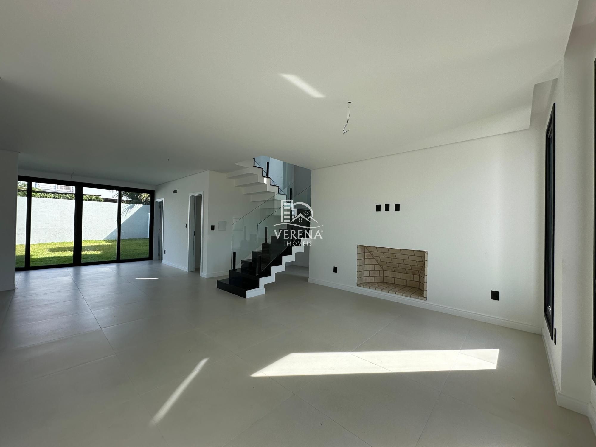 Casa à venda com 3 quartos, 189m² - Foto 4