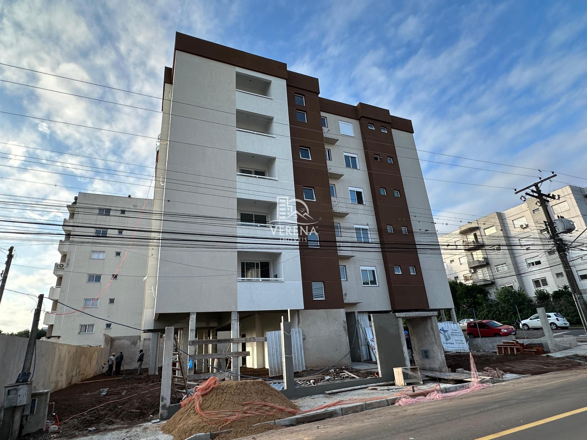 Apartamento à venda com 2 quartos, 69m² - Foto 1