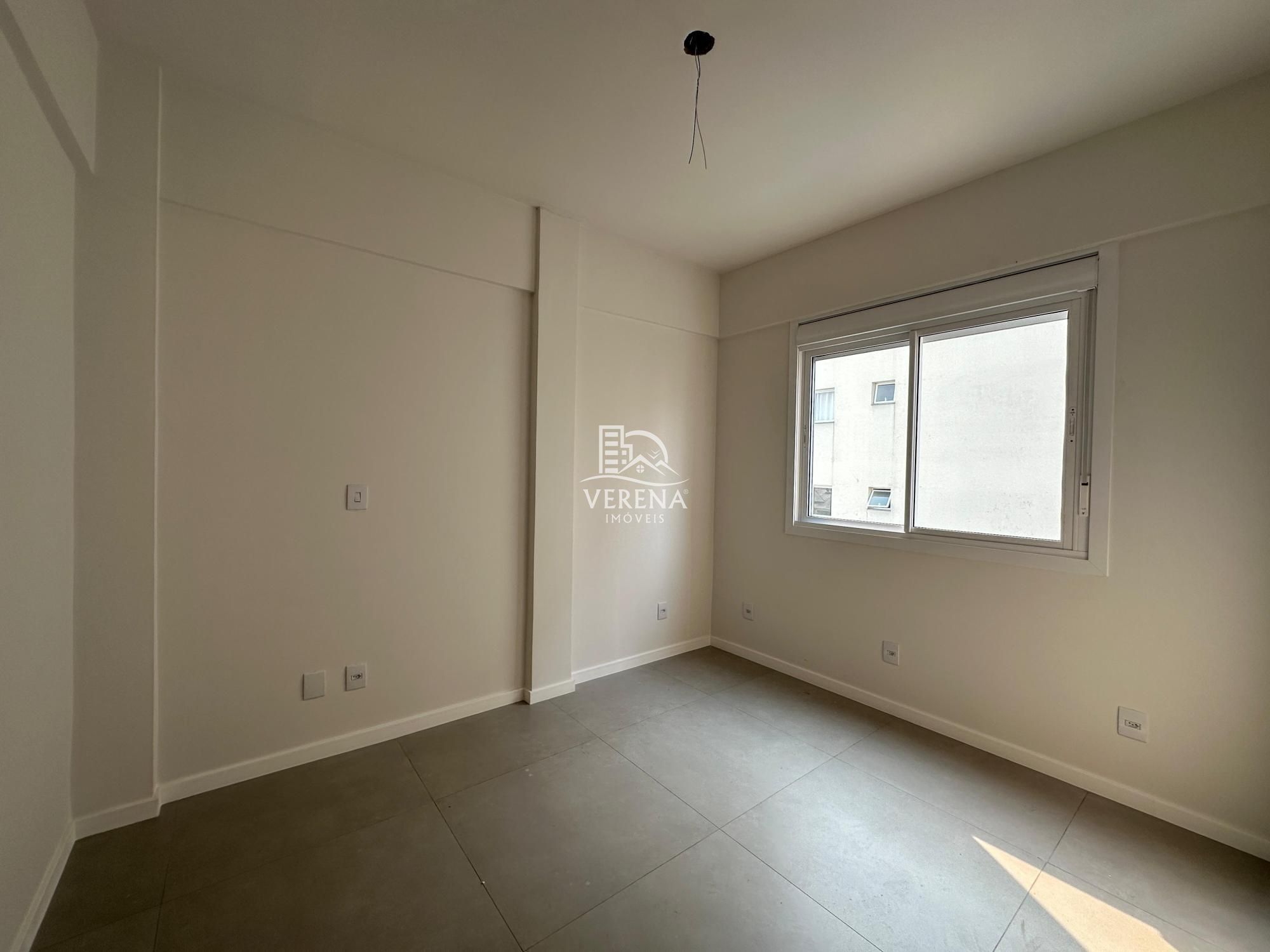 Apartamento à venda com 2 quartos, 67m² - Foto 5