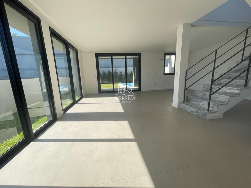 Casa à venda com 3 quartos, 160m² - Foto 3