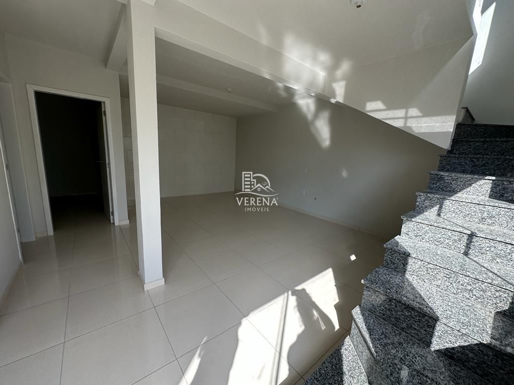 Casa à venda com 2 quartos, 120m² - Foto 8