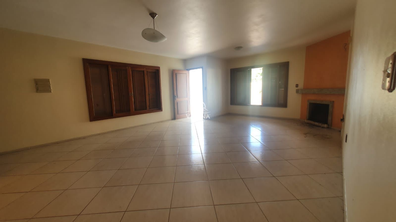 Casa à venda com 3 quartos, 201m² - Foto 3