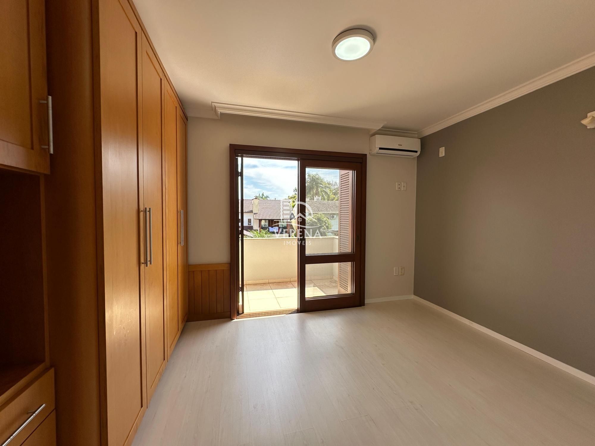 Casa à venda com 3 quartos, 250m² - Foto 10