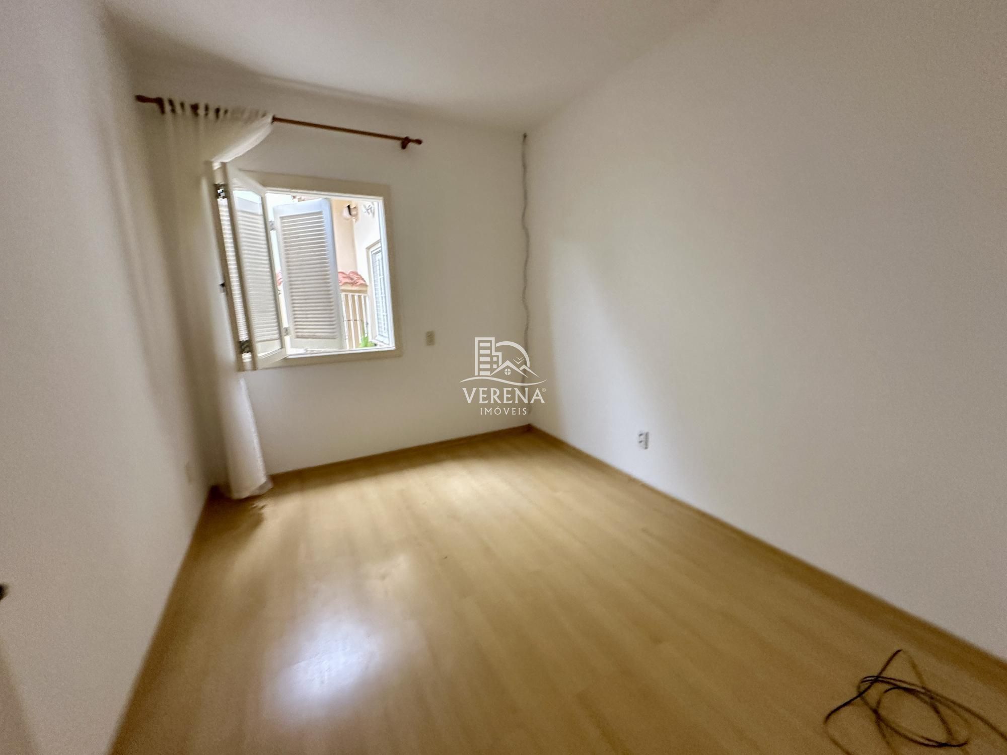 Casa à venda com 3 quartos, 200m² - Foto 20