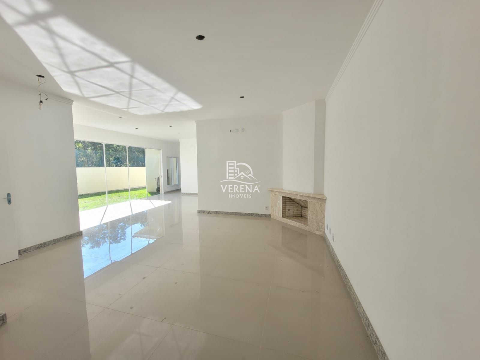 Casa à venda com 3 quartos, 220m² - Foto 19