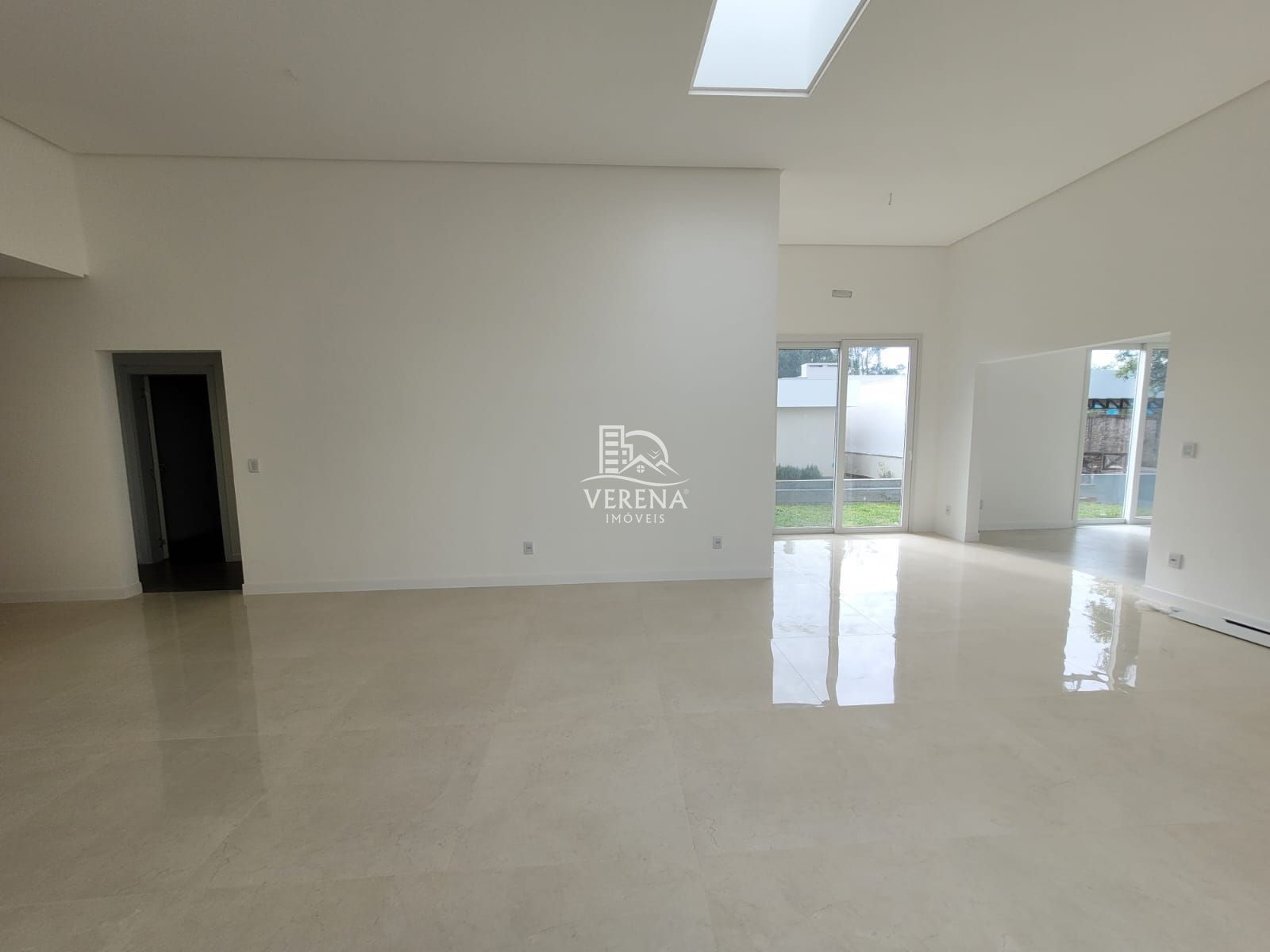 Casa à venda com 3 quartos, 187m² - Foto 8