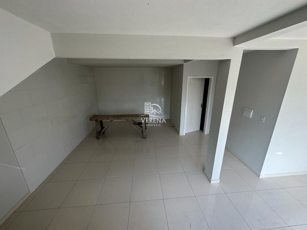 Casa à venda com 2 quartos, 120m² - Foto 8