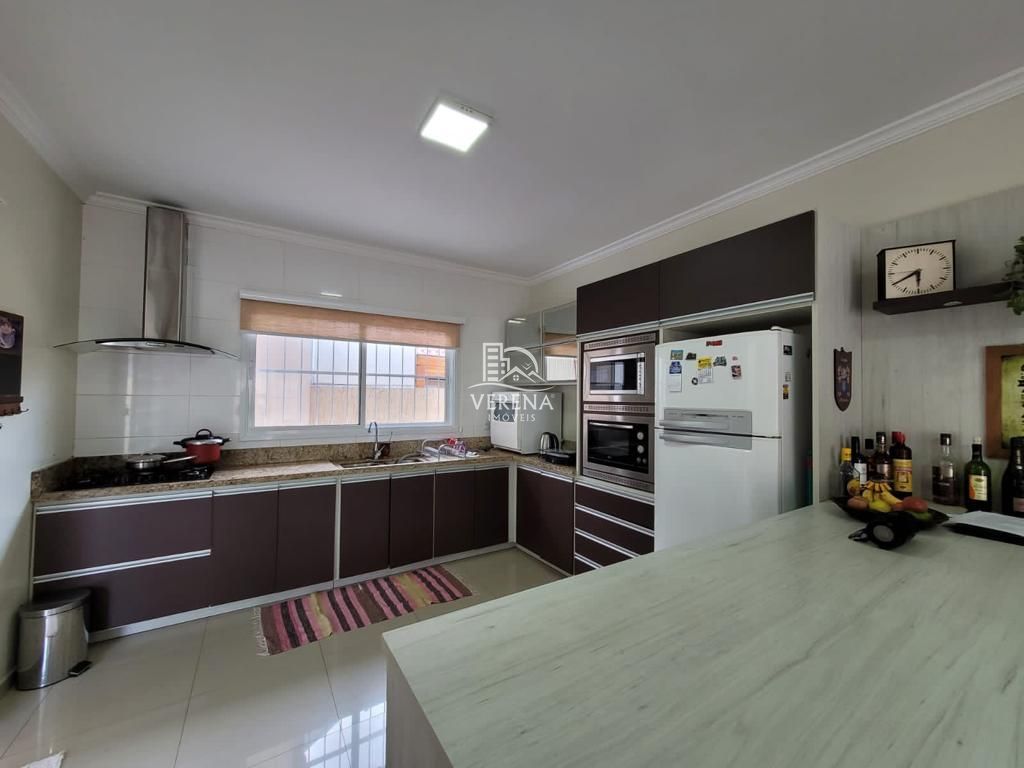 Casa à venda com 3 quartos, 179m² - Foto 10