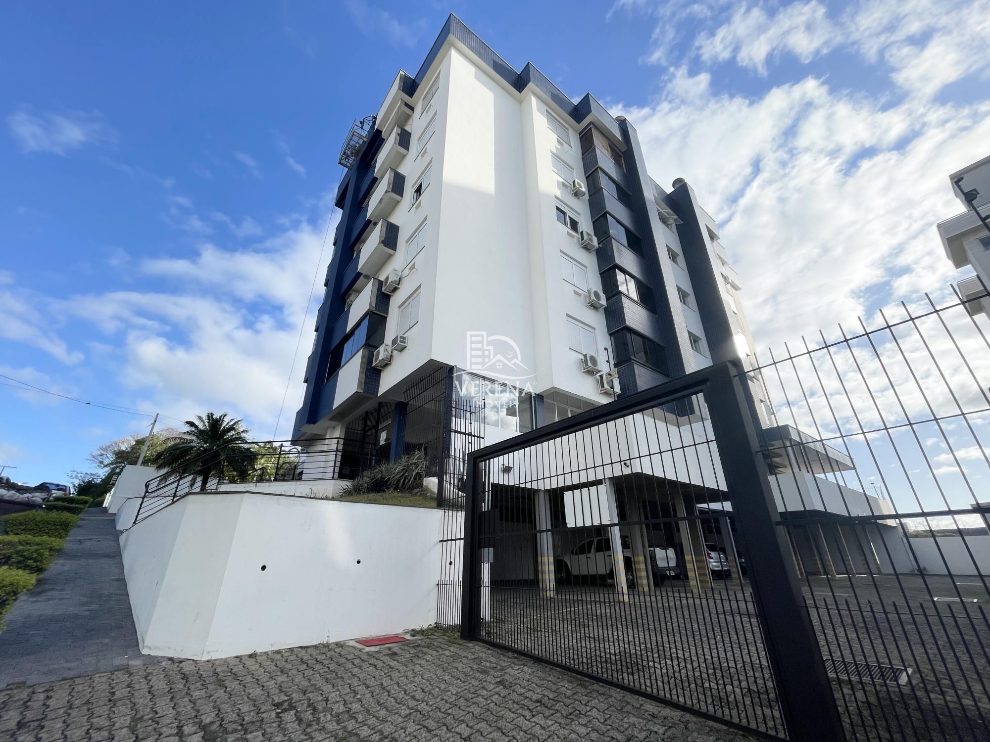 Apartamento à venda com 3 quartos, 105m² - Foto 2