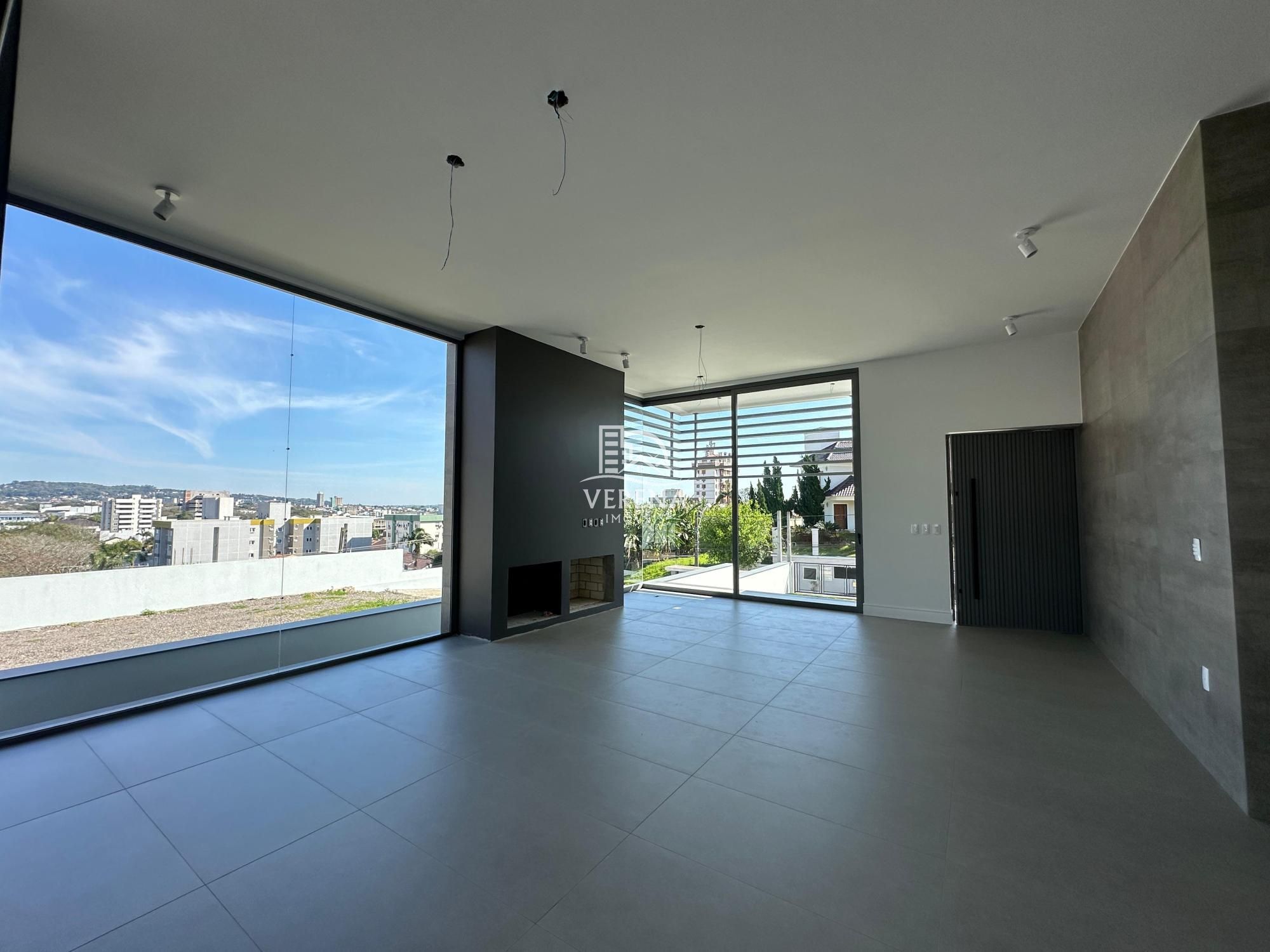 Casa à venda com 3 quartos, 330m² - Foto 4