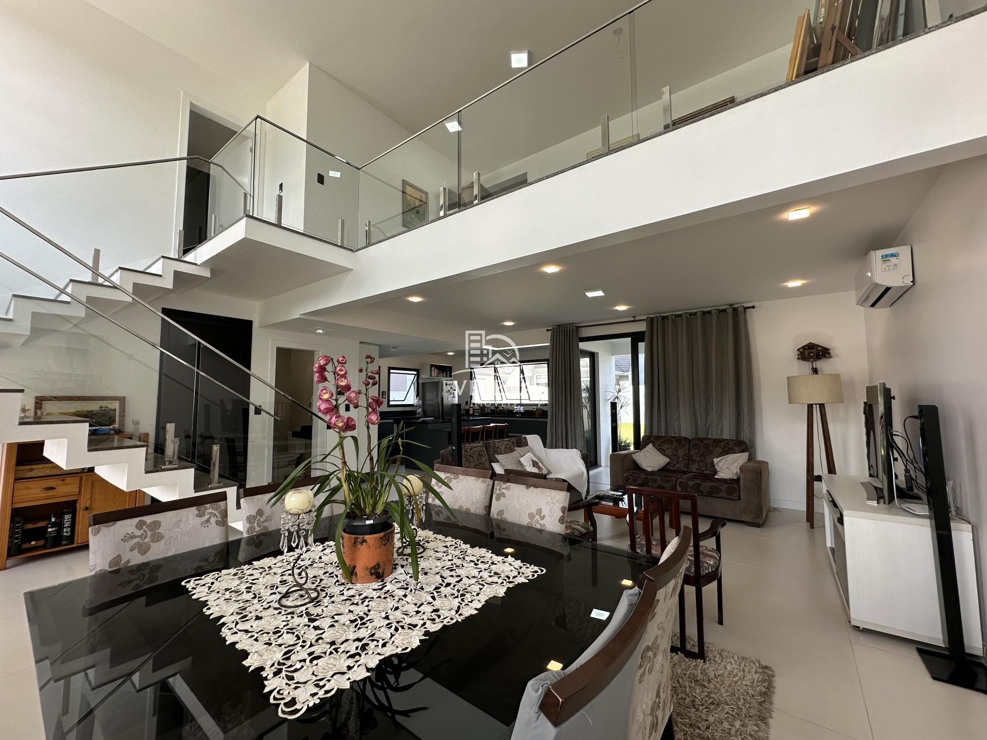 Casa à venda com 3 quartos, 200m² - Foto 4