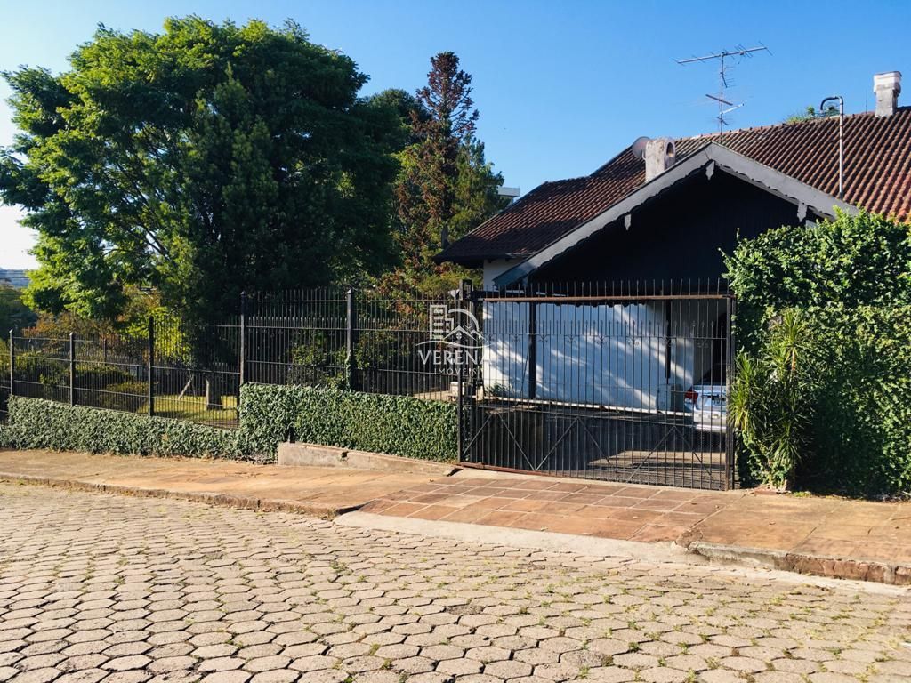 Casa à venda com 4 quartos, 326m² - Foto 4