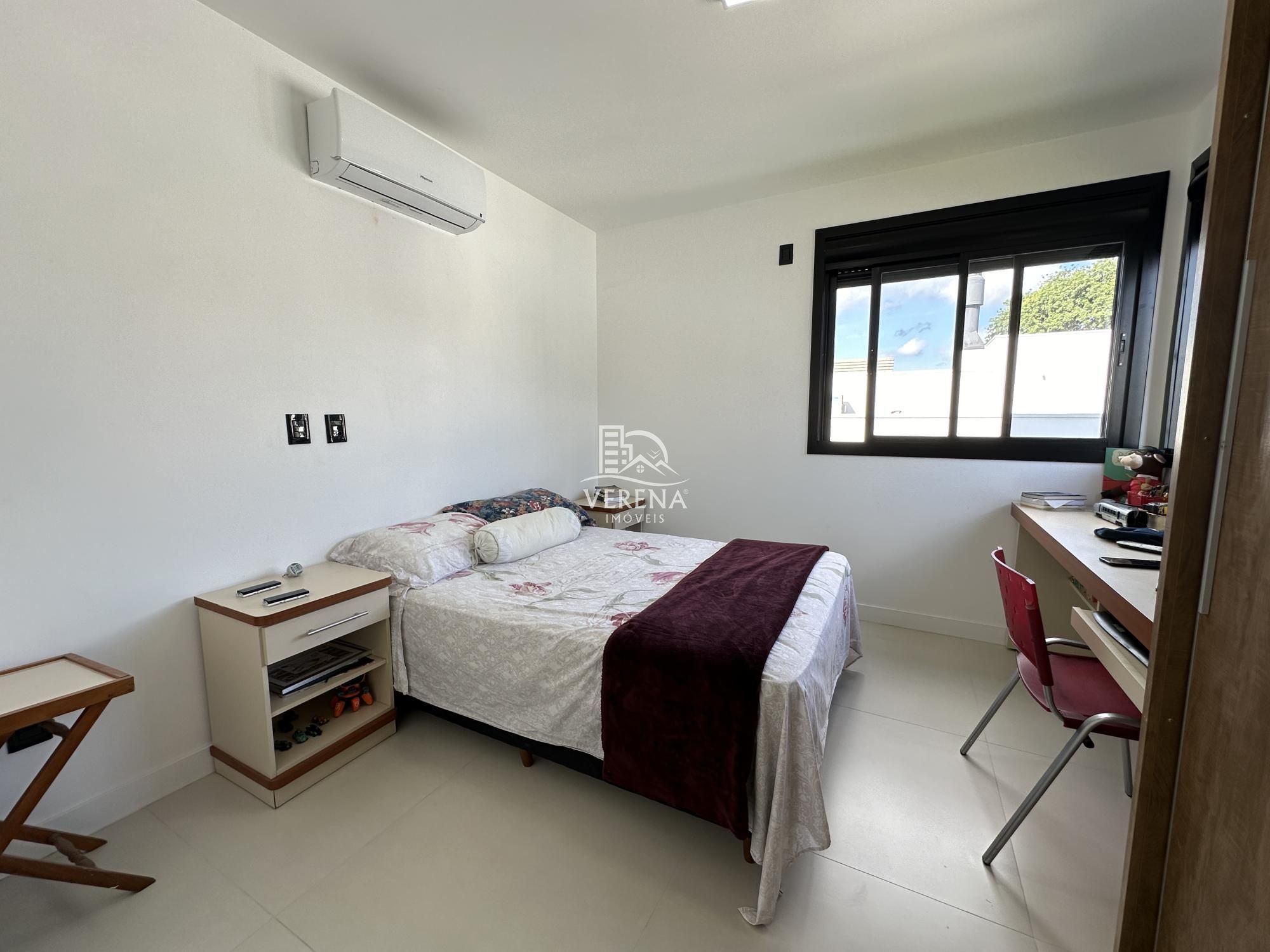 Casa à venda com 3 quartos, 200m² - Foto 27