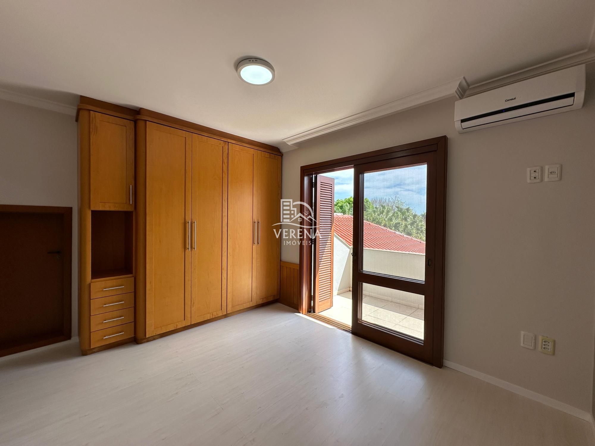 Casa à venda com 3 quartos, 250m² - Foto 12