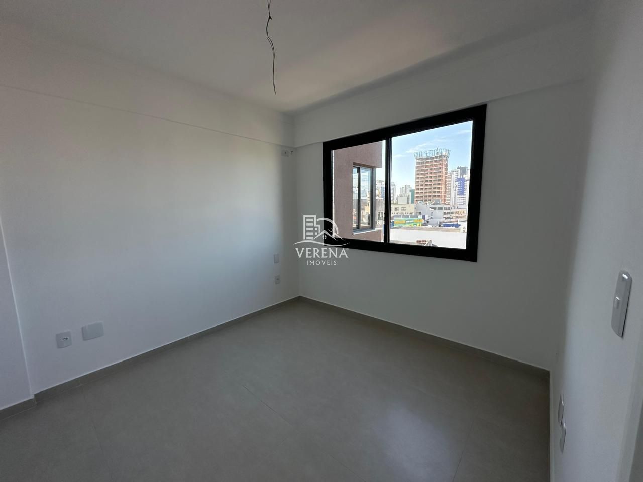 Apartamento à venda com 2 quartos, 66m² - Foto 6