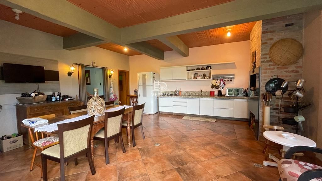 Casa à venda com 3 quartos, 251m² - Foto 19