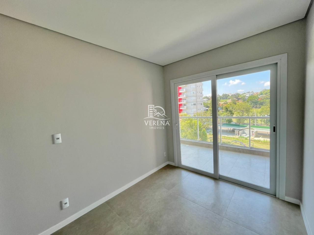 Apartamento à venda com 3 quartos, 167m² - Foto 9