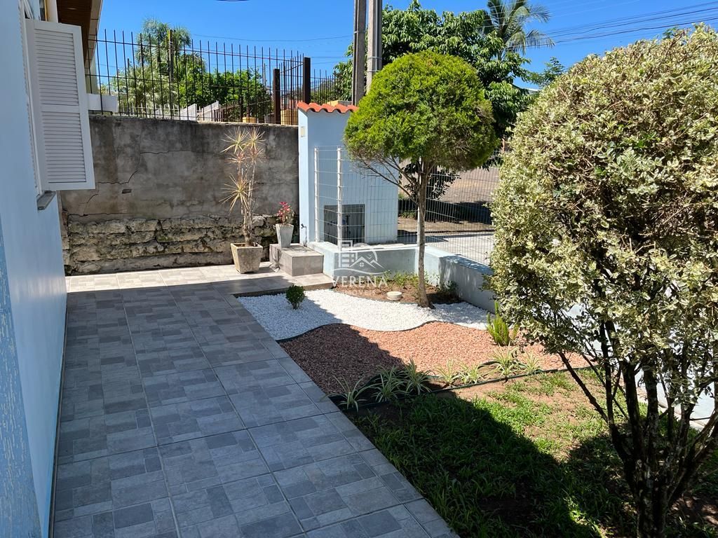 Casa à venda com 3 quartos, 100m² - Foto 5