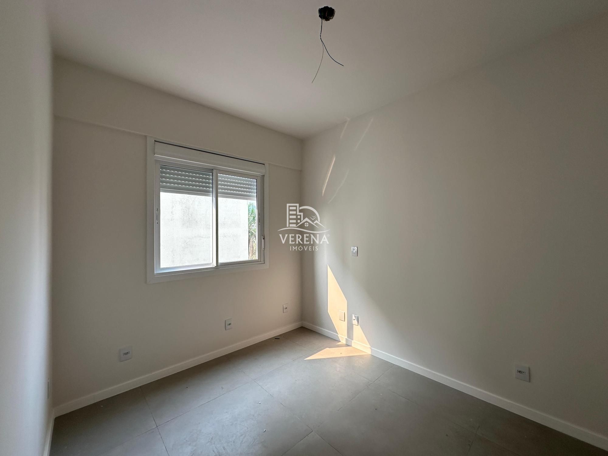 Apartamento à venda com 2 quartos, 67m² - Foto 4