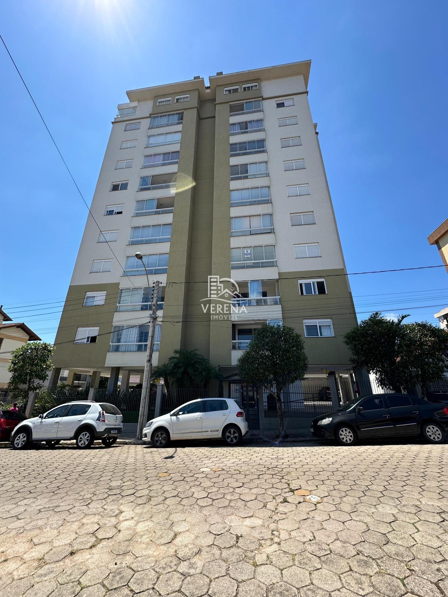 Apartamento à venda com 2 quartos, 113m² - Foto 1