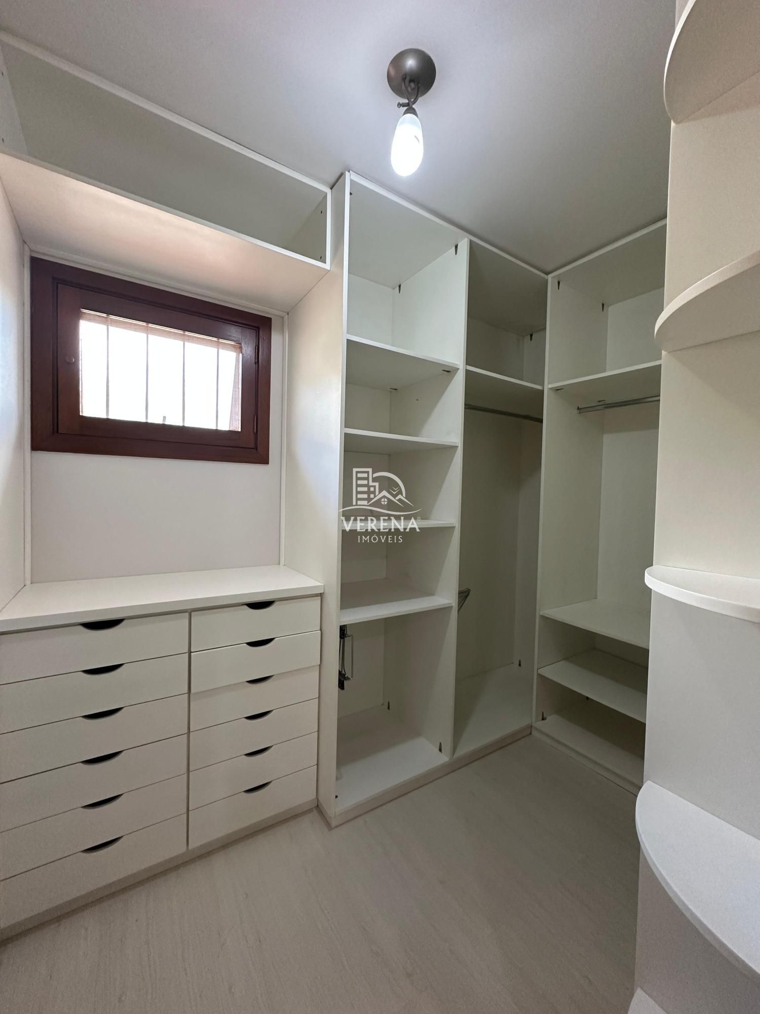 Casa à venda com 3 quartos, 250m² - Foto 17