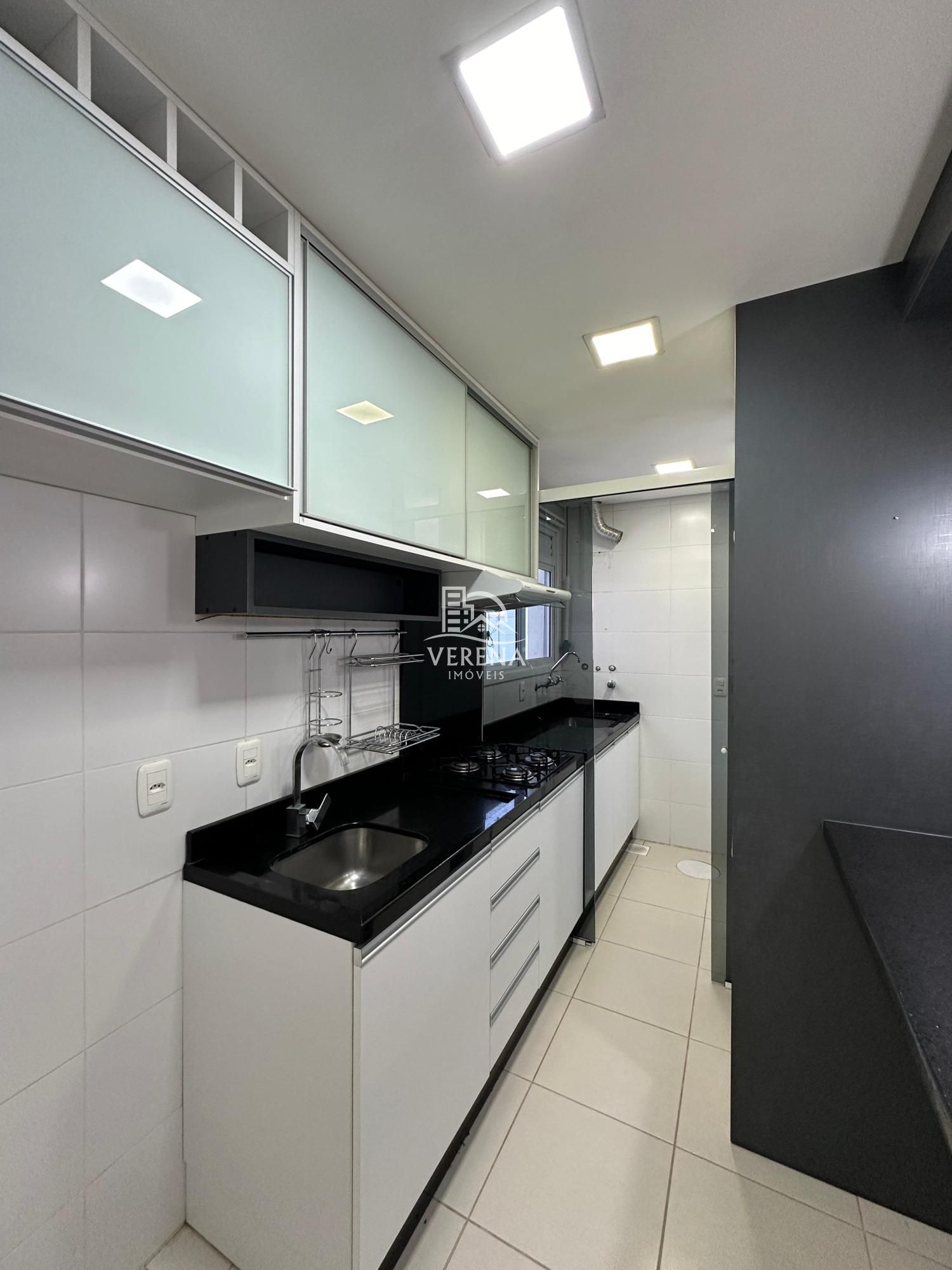 Apartamento à venda com 2 quartos, 61m² - Foto 4